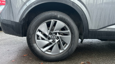 Nissan Qashqai 1.3 DiG-T MH Acenta Premium 5dr Petrol Hatchback